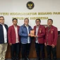 Pengurus DPD IMM DKI Jakarta berfoto bersama Menteri Koordinator Bidang Pangan Republik Indonesia usai audiensi terkait ketahanan dan stabilitas pangan nasional di Jakarta.