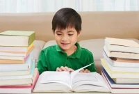 Ilustrsi Seseorang yang Sedang Membaca Buku (Dok: Istimewa)
