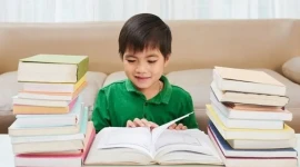 Ilustrsi Seseorang yang Sedang Membaca Buku (Dok: Istimewa)