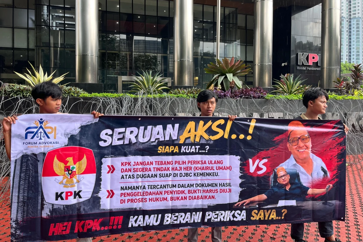 Forum Advokasi Pemuda Indonesia Melakukan Demonstrasi ke KPK (Gambar: Istimewa)