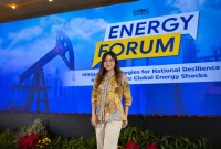 Hanni Siti Nur Handayani berfoto di sela pelaksanaan CNBC Indonesia Energy Forum 2026 yang membahas strategi Indonesia menghadapi potensi guncangan energi global dan menjaga ketahanan ekonomi nasional.