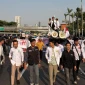 Koordinator Pusat DEMA PTKIN Seluruh Indonesia, M. Miftahul Rizqi, mengenakan PDH berwarna hitam menuju titik aksi di Jakarta, Jumat (10/7/2026).