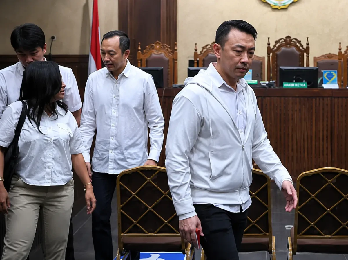 Pemilik PT Blueray Cargo (Group), John Field saat di ruang sidang (Dok: Istimewa)