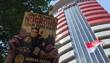Massa BRSK saat melakukan demonstrasi di Gedung KPK (Dok: Istimewa)