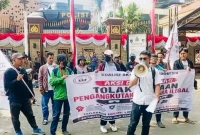 Aktivis Koalisi Aktivis Muda Indonesia (KAMI) saat Melakukan Aksi Demonstrasi (Dok: Istimewa)