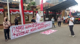 Koalisi Aktivis Muda Indonesia (KAMI) saat Menggelar Aksi Jilid II. (Dok: Istimewa).