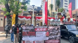 KAMI Kembali Menggelar Aksi Demonstrasi Jilid III di depan Gedung Mabes Polri (Dok: Istimewa)