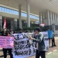 KOPMA Jatim Saat Menggelar Aksi Demo Didepan Gedung Kejagung (Dok: Istimewa)