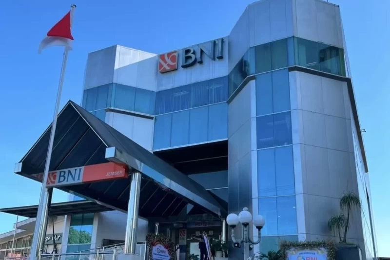 Ilustrasi gedung Kantor BNI Cabang Jember yang menjadi sorotan dalam dugaan korupsi penyaluran KUR. (Foto: Istimewa).