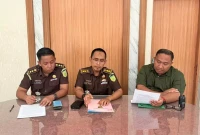 Kasi Pidsus dan Kasi Intel menyampaikan perkembangan kasus dugaan korupsi dana hibah Pramuka (Dok: Istimewa)