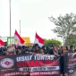 Massa Aksi Dirikan Tenda Perlawanan di PN Jakarta Timur (Gambar: Istimewa)