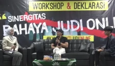 Imam Budi menjadi narasumber workshop bahaya judi online untuk meningkatkan kesadaran dan literasi masyarakat digital.