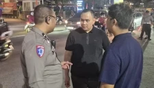 Sekretaris DPW PSI Kalbar Eddo Susanto di lokasi kecelakaan. Foto: Dok. Satlantas Polresta Pontianak
