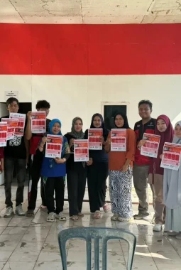 Edukasi Anti-Scam Marketplace! Mahasiswa KKN Unhas Bantu Warga Ma’rang Cegah Penipuan Digital