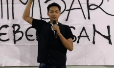 Racun Berseragam Sertifikat : Wajah Asli Tata Kelola MBG