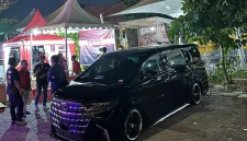 Tampilan MPV mewah Toyota Alphard Generasi 2 (AH20) keluaran 2012. (Foto: Dok/Ist). 