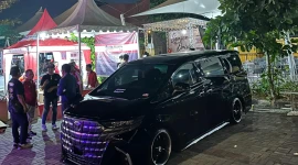 Tampilan MPV mewah Toyota Alphard Generasi 2 (AH20) keluaran 2012. (Foto: Dok/Ist). 