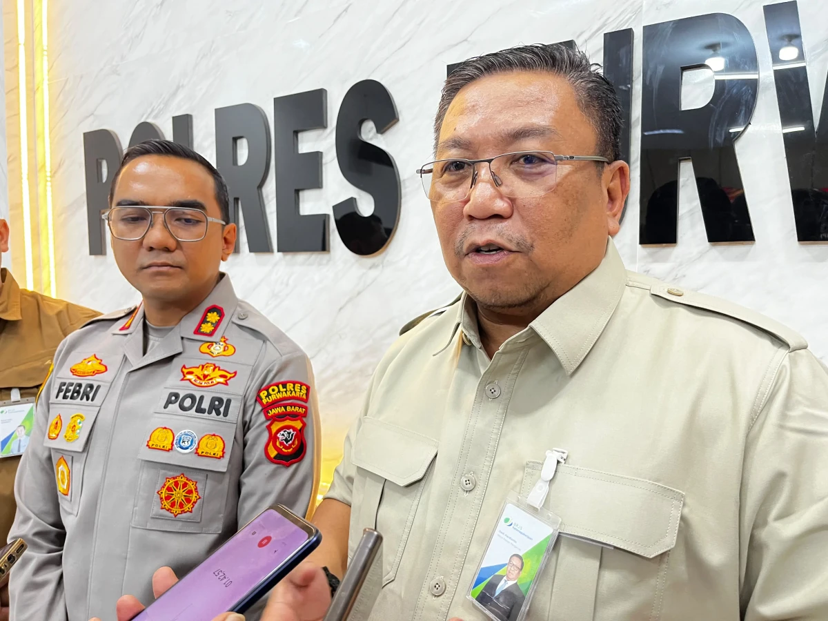 Ketua Dewan Pengawas BPJS Ketenagakerjaan Dedi Hardianto dengan Kapolres Purwakarta AKBP Febri Nurzam