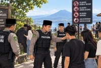 Iustasi Polisi Agama (Gambar: AI)