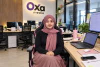 Yeni Dahlia, pengusaha digital yang mengembangkan bisnis di bidang pemasaran digital, kampanye media sosial, dan industri kreatif dengan jaringan tim yang tersebar di berbagai wilayah Indonesia.