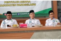Kepala Kantor Kemenag Kabupaten Pandeglang menghadiri kegiatan pengajian rutin yang digelar IPARI Kabupaten Pandeglang.