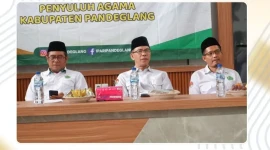 Kepala Kantor Kemenag Kabupaten Pandeglang menghadiri kegiatan pengajian rutin yang digelar IPARI Kabupaten Pandeglang.