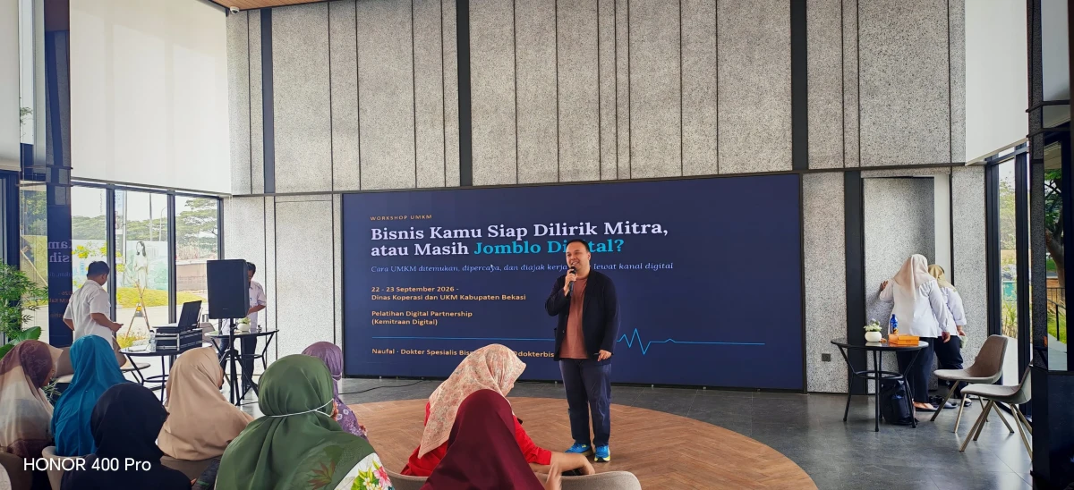 Workshop UMKM yang diselenggarakan oleh Dinas Koperasi dan UKM Kabupaten Bekasi, menghadirkan Naufal sebagai pemateri selaku praktisi bisnis 