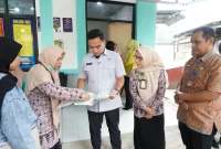 Wali Kota Cilegon Robinsar pantau Puskesmas Ciwandan.