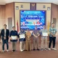Peserta sosialisasi Koperasi berfoto bersama dengan Kepala Dinas Koperasi dan UMK Kota Cilegon Suhendi dan Kabid Koperasi Atiqoh