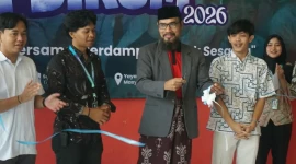 DEMA FDIKOM UIN Syarif Hidayatullah Jakarta melaksanakan kegiatan Bakti Sosial (Bansos) FDIKOM 2026 di Panti YPMS Kedaung. (Foto: Dok/Ist).