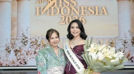Meliana Widodo selaku Head of Fabric Conditioner WINGS Group bersama Dian Kharisma sebagai Miss Royale 2026 sekaligus Runner Up 3 Miss Indonesia 2026 (Foto: Dok. WINGS Group)