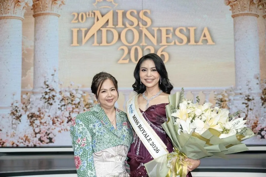 Meliana Widodo selaku Head of Fabric Conditioner WINGS Group bersama Dian Kharisma sebagai Miss Royale 2026 sekaligus Runner Up 3 Miss Indonesia 2026 (Foto: Dok. WINGS Group)